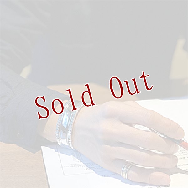 画像4: ナバホ族 Darryl Dean Begay 1” コインシルバー チゼルワーク バングル (4)