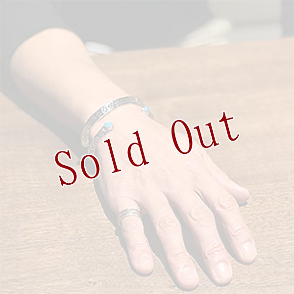 画像4: ナバホ族 Sunshine Reeves トライアングルワイヤー Wアロー/Wアロー モレンシ/モレンシ バングル メンズ M (4)