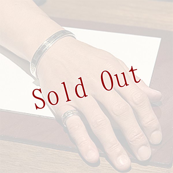 画像4: ナバホ族 Bruce Morgan 3/8” 14K ストライプ+プレーン バングル レディース S (4)