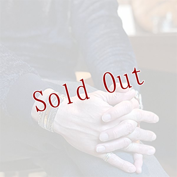 画像4: ナバホ族 Sunshine Reeves 1” スタンプ バングル メンズ M (4)