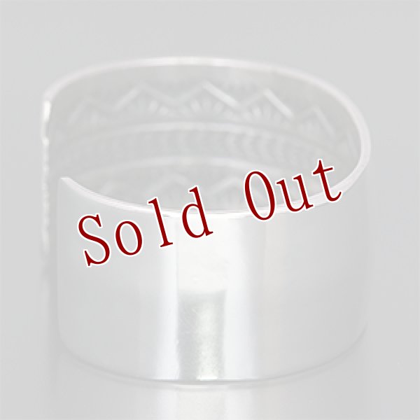 画像2: ナバホ族 Sunshine Reeves 1” プレーン/スタンプ バングル メンズ M (2)