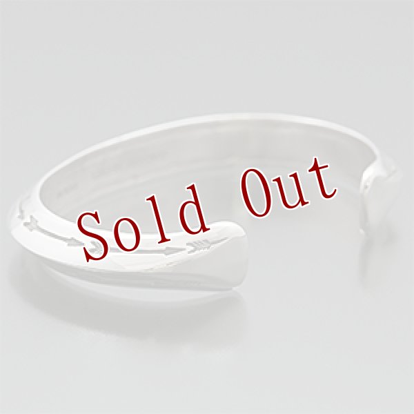 画像3: ナバホ族 Sunshine Reeves #1トライアングルワイヤー アロー/アロー バングル メンズ L (3)