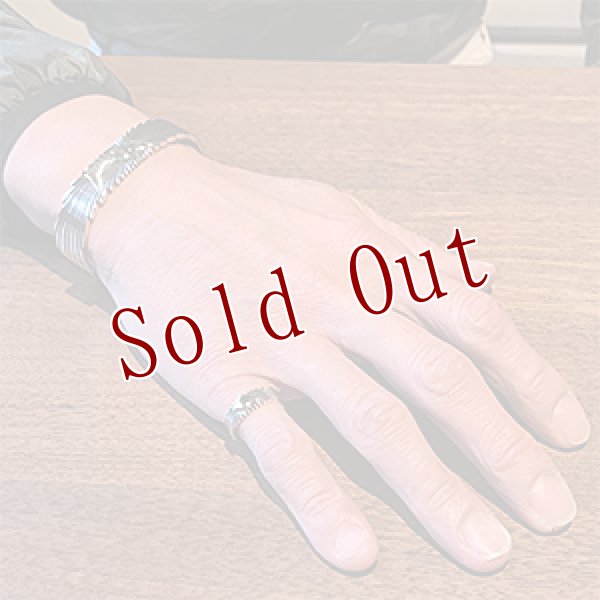 画像4: ナバホ族 Pat Bedonie 1/2" 14K サンバースト バングル メンズ M (4)