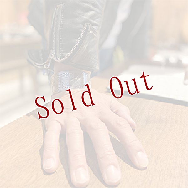 画像4: ナバホ族 Howard Nelson 1 1/4” 3サンバースト バングル (4)