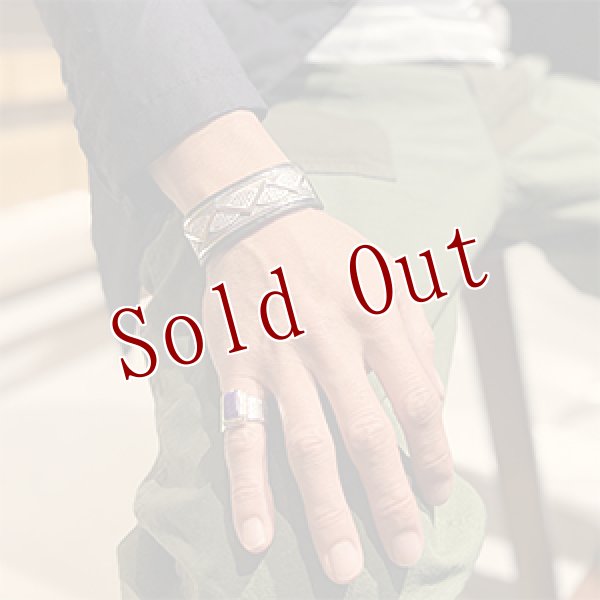 画像4: ナバホ族 Ray Scott 3/4" Rollong Thunder / Water ブレスレット(Bowguard)  (4)