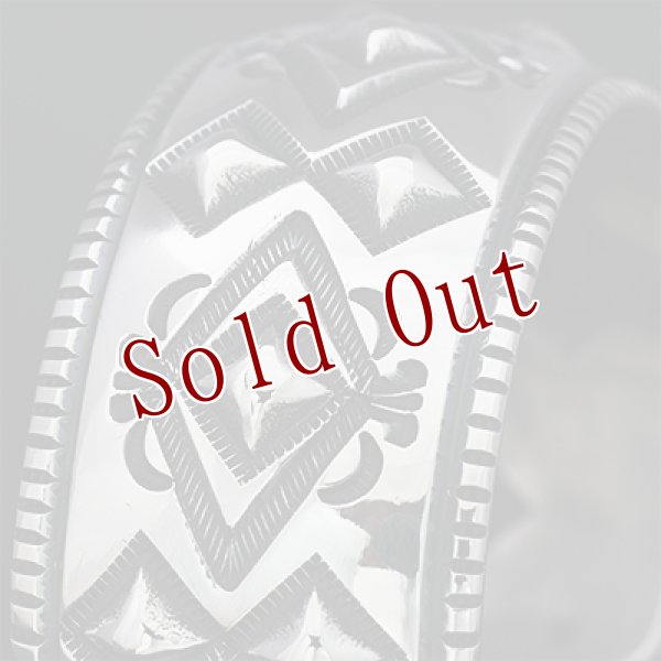 画像7: ナバホ族 Harrison Jim 1 1/8" バンプアウト インゴットシルバー バングル (7)