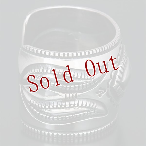 画像3: ナバホ族 Harrison Jim 1 5/8" リポウズ インゴットシルバー バングル (3)