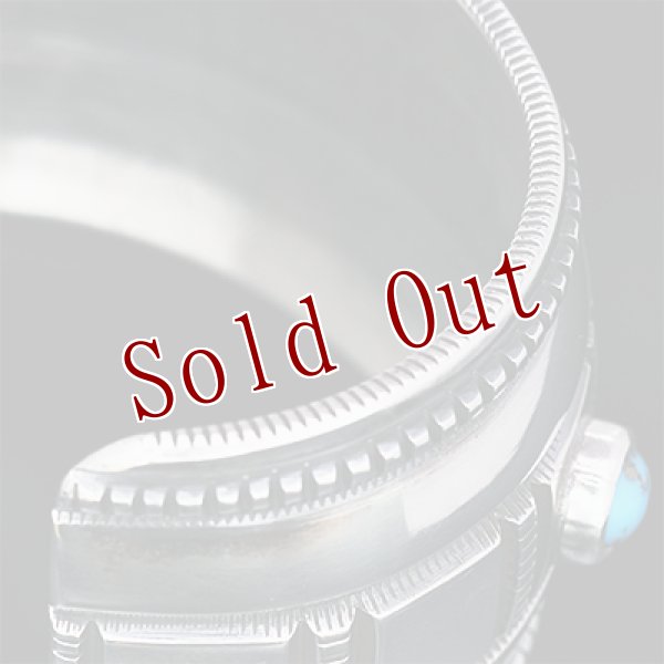 画像7: ナバホ族 Harrison Jim 1 1/2" キングマン インゴットシルバー コインエッジ バングル (7)