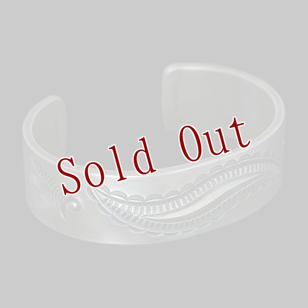 画像4: ナバホ族 Jacob D. Morgan 3/4” Bi-curve Repousse バングル (4)