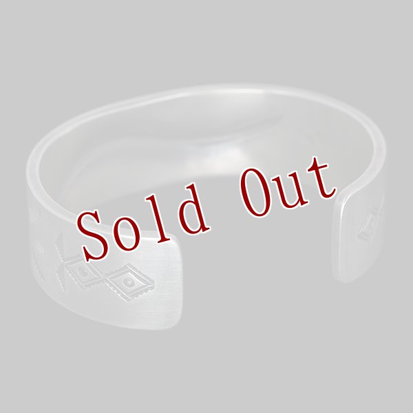 画像5: ナバホ族 Jacob D. Morgan 3/4” Bi-curve Repousse バングル (5)