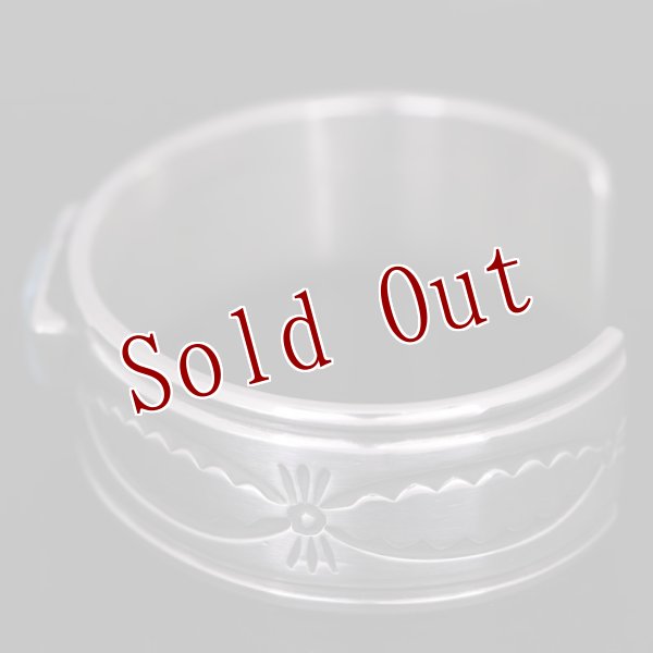 画像7: ナバホ族 Roy Tracy キングマントライアングル インゴットシルバー バングル (7)