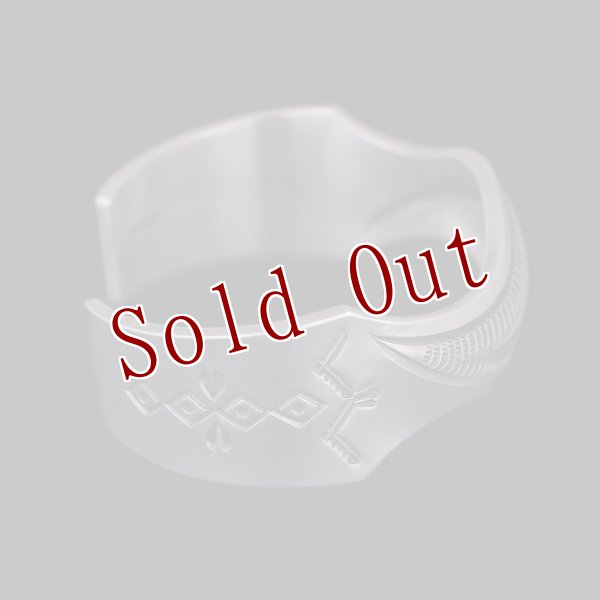 画像5: ナバホ族 Jacob D. Morgan 10ga Bi-Curve Repousse Cut Away バングル (5)