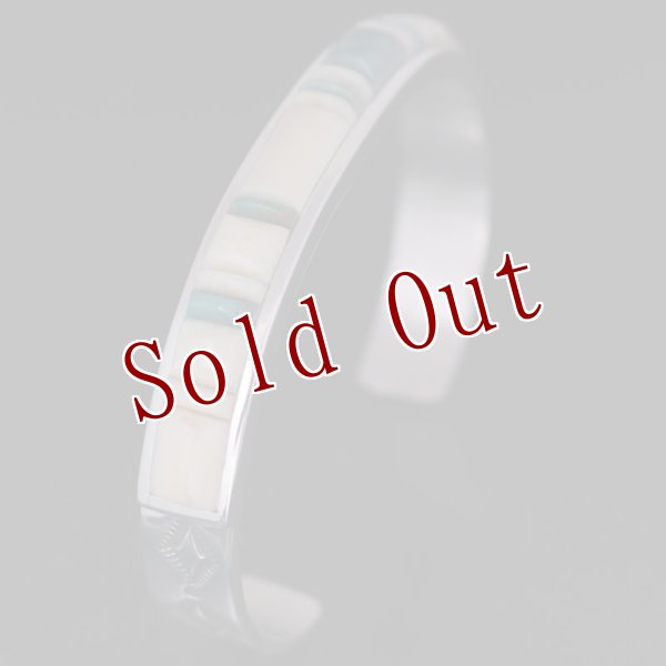 画像3: ナバホ族 Veronica Benally マルチカラー(アイボリー) インレイ バングル "5 3/4" (3)