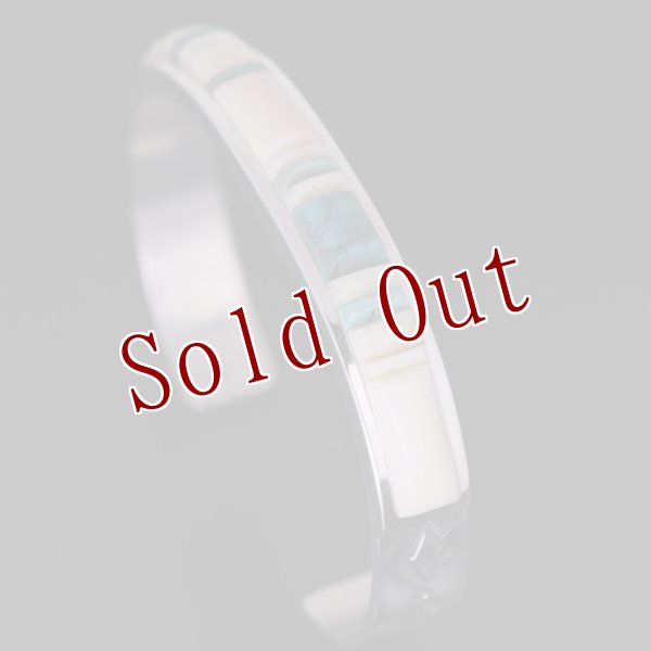 画像4: ナバホ族 Veronica Benally マルチカラー(アイボリー) インレイ バングル "5 3/4" (4)