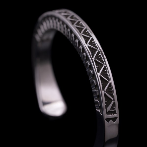 画像3: ナバホ族 Lyle Secatero #3スクエア ライトニング/フェザー バングル (3)