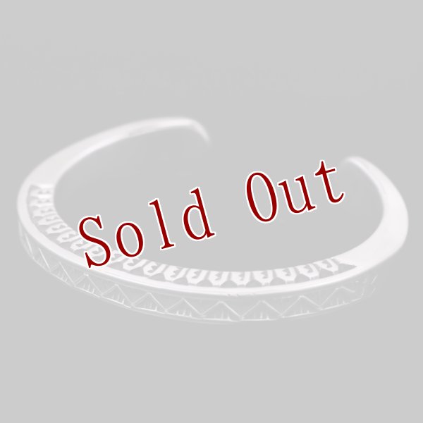 画像4: ナバホ族 Lyle Secatero #3スクエア ライトニング/フェザー バングル (4)