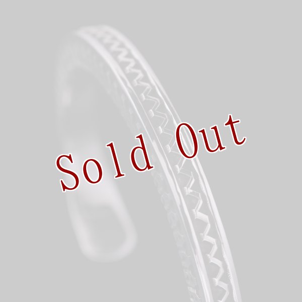 画像3: ナバホ族 Lyle Secatero #3スクエア ライトニング/フェザー バングル (3)