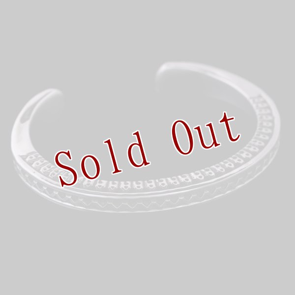 画像4: ナバホ族 Lyle Secatero #3スクエア ライトニング/フェザー バングル (4)