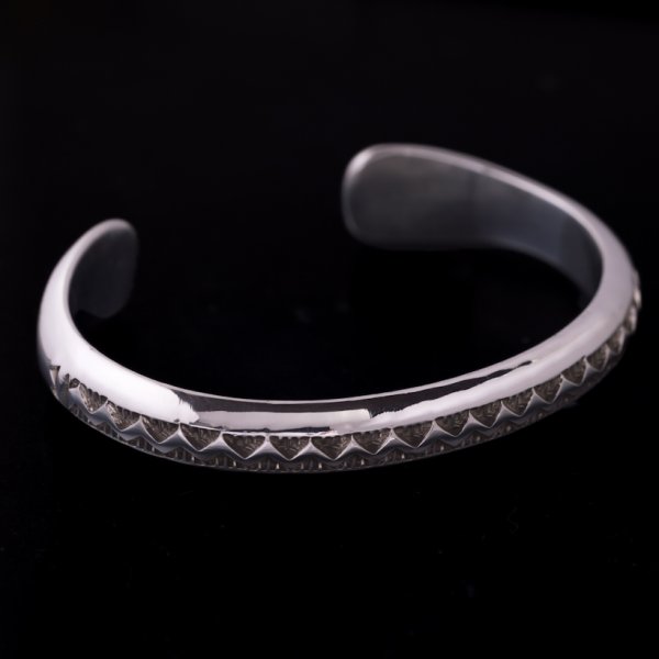 画像4: ナバホ族 Lyle Secatero #0ハーフラウンド ライトニング バングル (4)