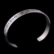 画像2: ナバホ族 Tanya Mace 3/8" スタンプ シルバー バングル (2)