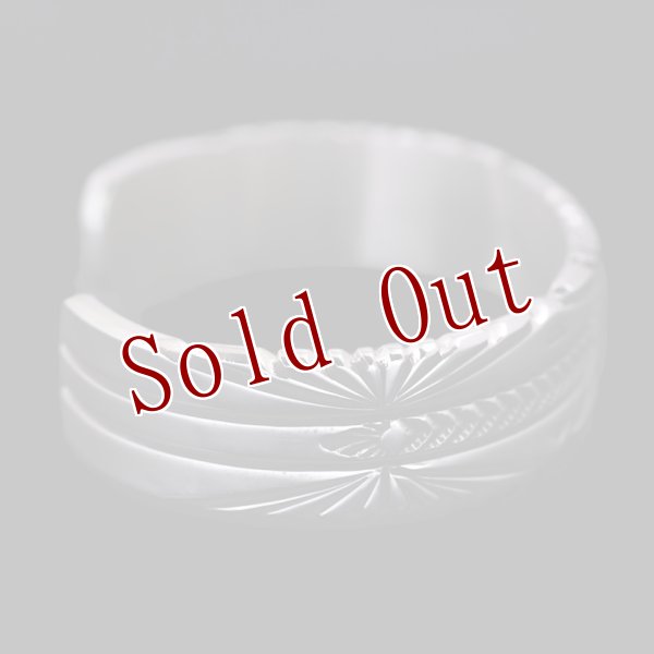 画像4: ナバホ族 Bruce Morgan 1/2" 10ga SS サンバースト 4ダイヤ+アロー バングル【RIVER MAIL企画】 (4)