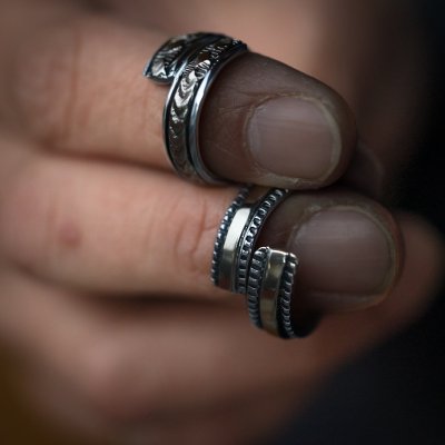 画像1: 【RIVER MAIL企画】ナバホ族 Bruce Morgan 1/4 14K 4ダイヤ+アロー アジャスタブル リング