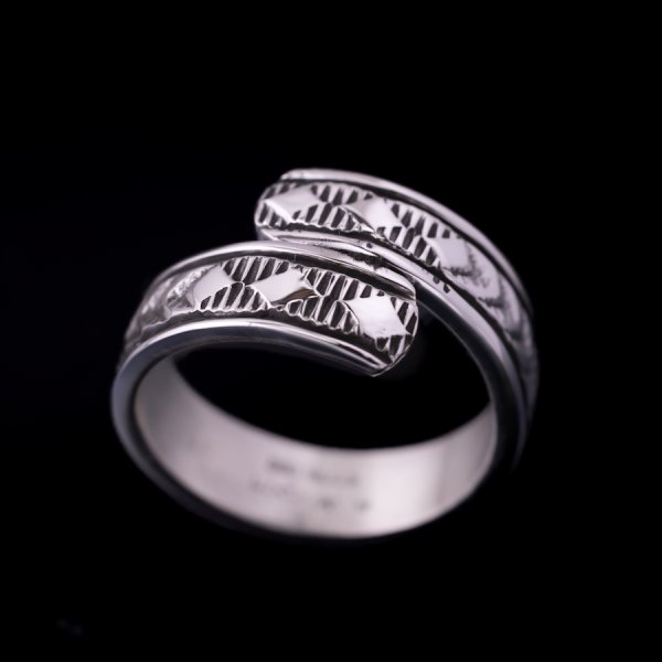 画像1: 【RIVER MAIL企画】ナバホ族 Bruce Morgan 1/4 SS 4ダイヤ+アロー アジャスタブル リング (1)