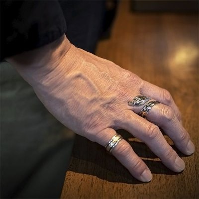画像2: 【再入荷】ナバホ族 Harvey Mace 12KGF イーグルフェザー リング M