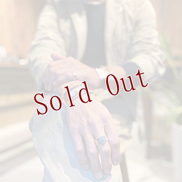 画像4: ナバホ族 Sunshine Reeves 3/8” キングマン プレーン/スタンプ リング 21号 (4)