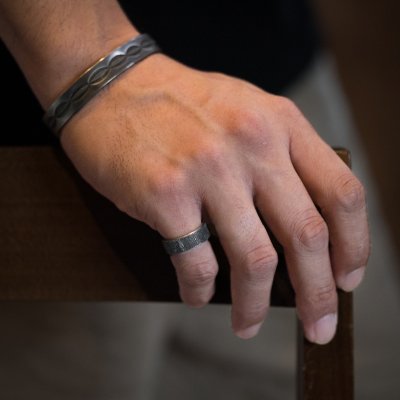 画像1: ナバホ族 Jacob D. Morgan 1/4" 11ga テクスチャー バンド リング 11号