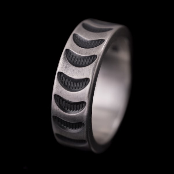 画像3: ナバホ族 Jacob D. Morgan 1/4" 11ga ハンドスタンプ バンド リング 15.5号 (3)