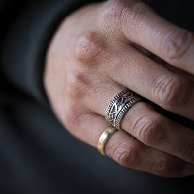 画像3: ナバホ族 Lyle Secatero 3/8" ライトニング リング 17号