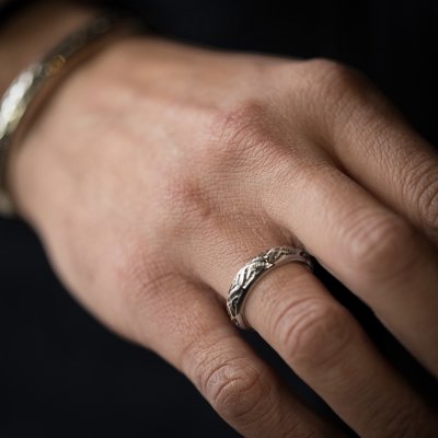 画像2: ナバホ族 Lyle Secatero #4ハーフラウンド ライトニング リング 17号