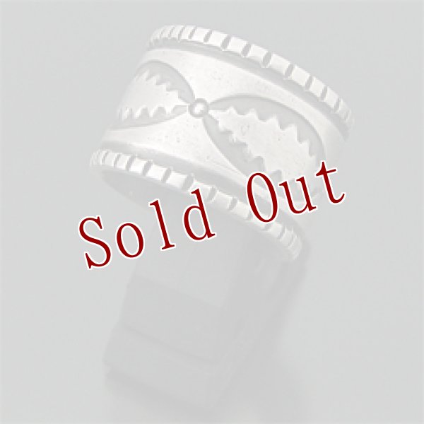 画像1: ナバホ族 Darryl Begay スタンプワーク コインシルバー リング 12.5号 (1)