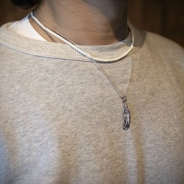 画像4: 【再入荷】ナバホ族 Harvey Mace 12KGF イーグルフェザー ペンダント XS/左 チェーン付き (4)