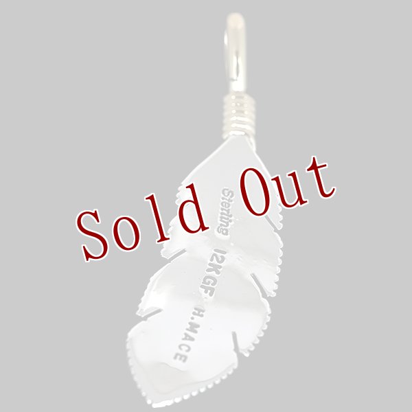 画像2: 【再入荷】ナバホ族 Harvey Mace 12KGF イーグルフェザー ペンダント S/右 チェーン付き (2)