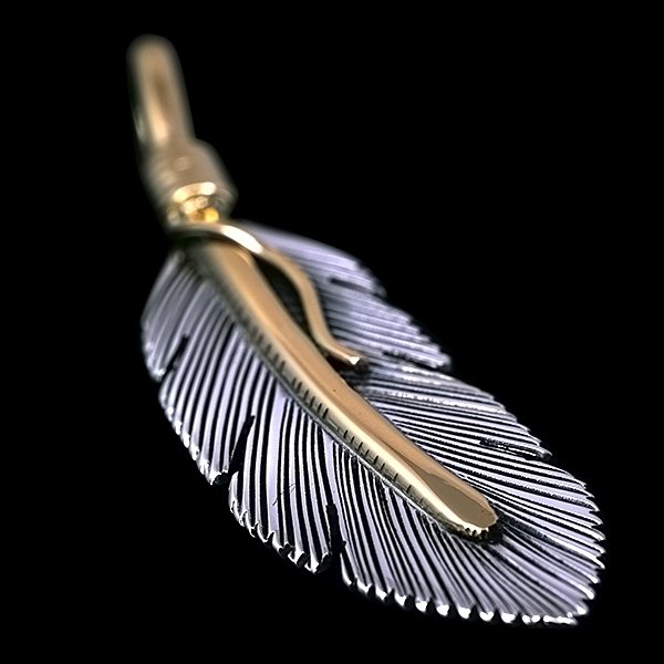 画像3: 【再入荷】ナバホ族 Harvey Mace 12KGF イーグルフェザー ペンダント S/右 チェーン付き (3)