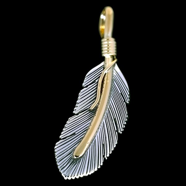 画像1: 【再入荷】ナバホ族 Harvey Mace 12KGF イーグルフェザー ペンダント S/左 チェーン付き (1)