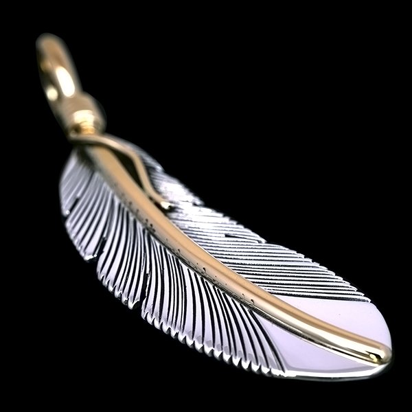 画像3: 【再入荷】ナバホ族 Harvey Mace 12KGF イーグルフェザー ペンダント M/右 チェーン付き (3)