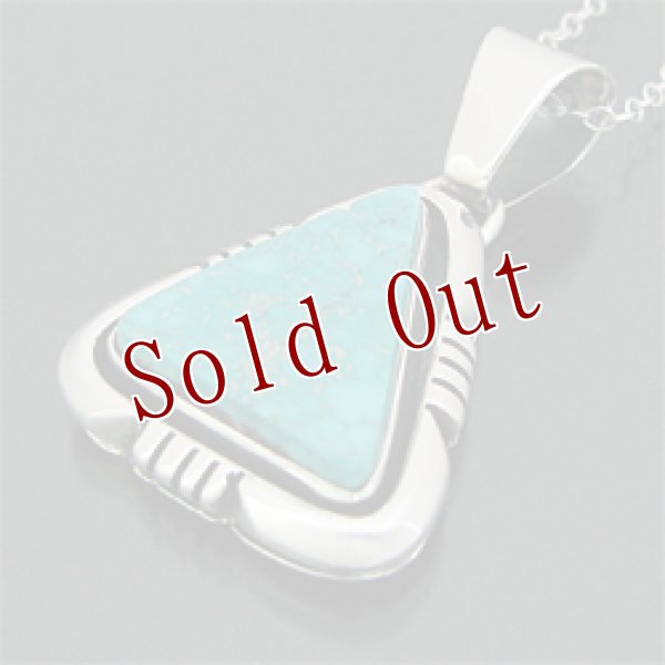 画像1: ナバホ族 Lonnie Willie ターコイズマウンテン トライアングル ネックレス (1)