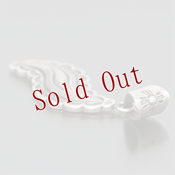 画像3: ナバホ族 Jacob D. Morgan Bi-Curve リポウズ ペンダント (3)