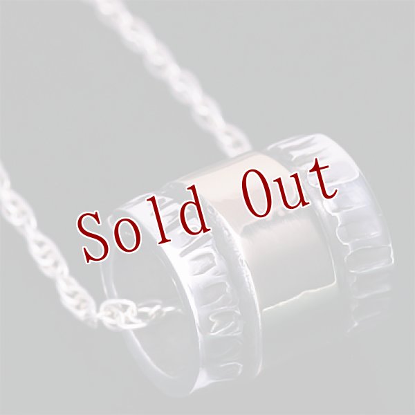 画像2: ナバホ族 Bruce Morgan 3/8" 14K チゼルワーク プレーン ペンダント チェーン付き (2)