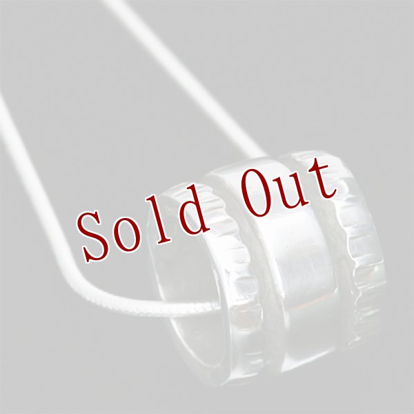 画像3: ナバホ族 Bruce Morgan 1/4" 3/8" シルバー チゼルワーク プレーン ペンダント チェーン付き (3)