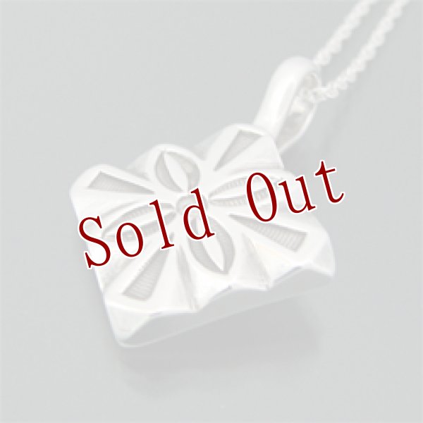 画像1: ナバホ族 Jennifer Curtis スタンプワーク スモール ネックレス (1)